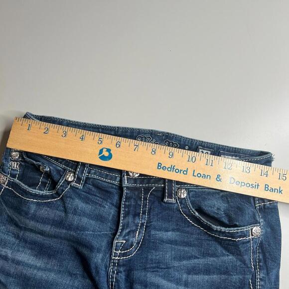 Miss Me Jeans Women’s 28 x 34 Boot Cut Blue Denim Wing Embellished Pockets M3080 - Picture 4 of 12